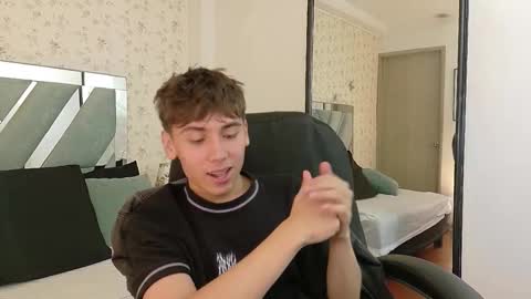 Liam Noxx online show from 01-13-26, 06:46