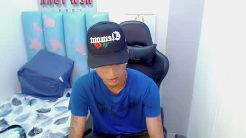 LIAM online show from 05-11-26, 04:51