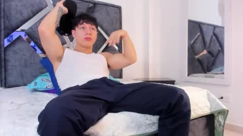 Call me Lian online show from 02-12-26, 12:11