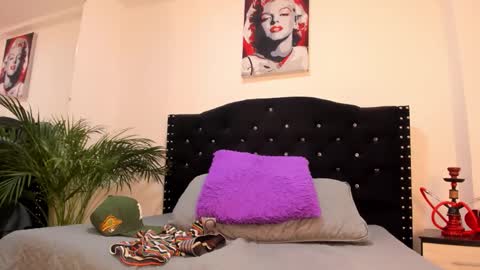 Call me Lian online show from 05-20-26, 12:33