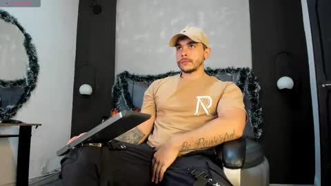 Liam online show from 12-20-25, 10:39