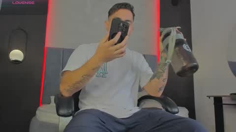 Liam online show from 03-25-26, 08:04