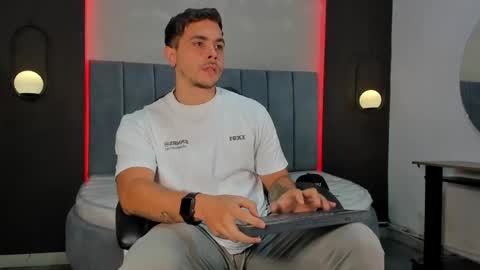 Liam online show from 04-22-26, 06:09