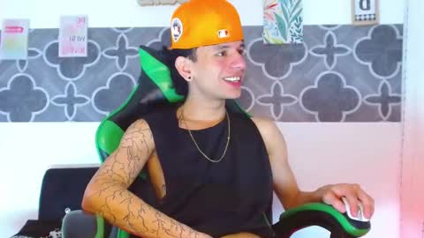 Snapshot of liamblaze chatting on 12-01-25, 10:15 liamblaze online show from 12-01-25, 10:15