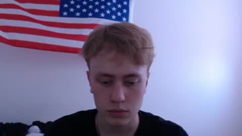 Snapshot of liamhodge chatting on 07-27-26, 02:40 liamhodge online show from 07-27-26, 02:40