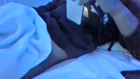 liamk121 online show from 12-15-25, 05:23