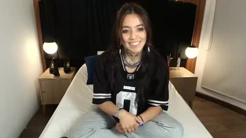 L I A M O N R O E online show from 03-06-26, 12:12