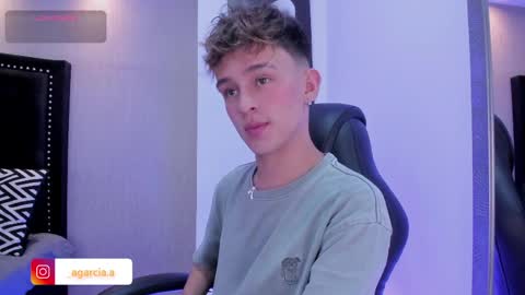 liam online show from 04-08-26, 04:23