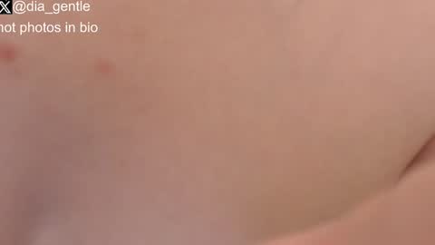 Dia and Julian online show from 12-24-24, 11:44