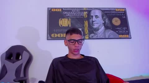 Snapshot of lian_23_ chatting on 02-11-25, 03:29 online show from 02-11-25, 03:29