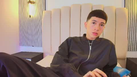 lian_cameron online show from 04-10-26, 03:56