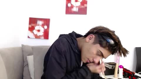 SAMUEL SAMY online show from 11-22-25, 07:35