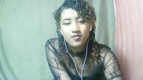 Liana9794 online show from 06-01-26, 04:20
