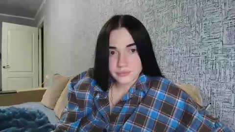 liana_diva online show from 11-13-25, 09:03