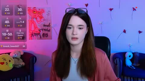Snapshot of liana_kisses chatting on 05-15-26, 07:21 Little Liana online show from 05-15-26, 07:21