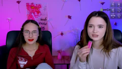 Snapshot of liana_kisses chatting on 05-30-26, 07:22 Little Liana online show from 05-30-26, 07:22