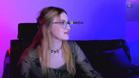 Snapshot of liana_kisses chatting on 06-10-26, 06:51 Little Liana online show from 06-10-26, 06:51