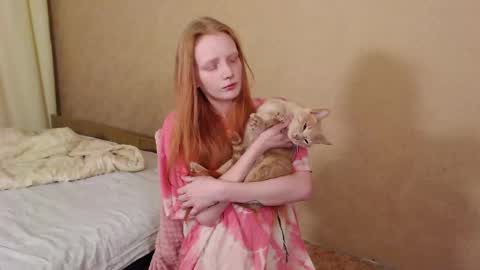 Snapshot of liananas chatting on 04-30-26, 07:36 Lliana online show from 04-30-26, 07:36