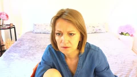 Snapshot of liananova chatting on 07-17-26, 05:58 LianaNova online show from 07-17-26, 05:58