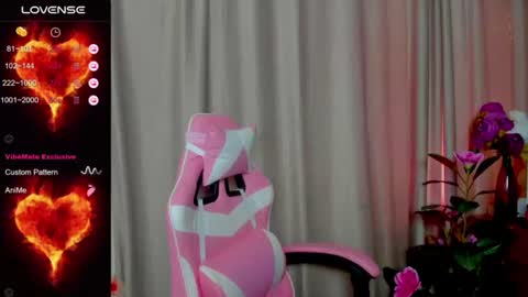 lianawow_ online show from 07-05-26, 02:18