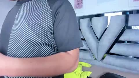 lianfox_ online show from 04-09-26, 12:21