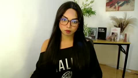 CALL ME LIANNA online show from 06-25-26, 02:43