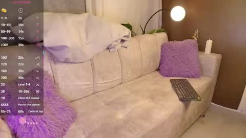 Snapshot of liaowen1 chatting on 06-03-26, 10:18 LIA online show from 06-03-26, 10:18