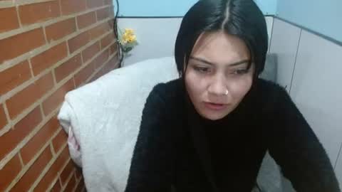 Liarouse04 online show from 08-01-26, 05:56