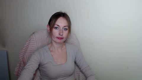 Lia online show from 04-15-26, 12:34