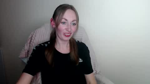 Snapshot of liasais_ chatting on 05-05-26, 12:13 Lia online show from 05-05-26, 12:13