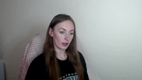 Snapshot of liasais_ chatting on 05-11-26, 12:00 Lia online show from 05-11-26, 12:00