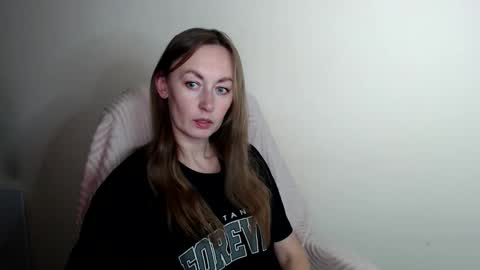 Snapshot of liasais_ chatting on 05-23-26, 11:47 Lia online show from 05-23-26, 11:47