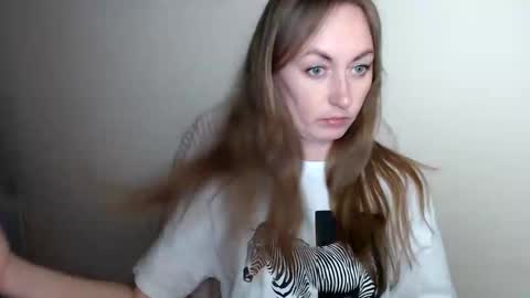 Snapshot of liasais_ chatting on 05-29-26, 12:47 Lia online show from 05-29-26, 12:47