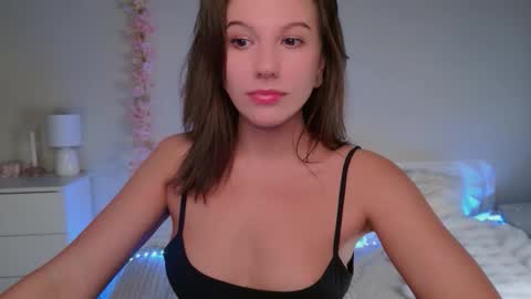 Lia online show from 03-27-26, 06:29