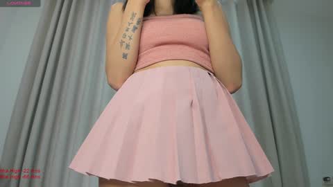 Snapshot of liavee chatting on 01-07-25, 02:31 Lia online show from 01-07-25, 02:31