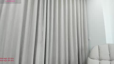 Snapshot of liavee chatting on 03-02-25, 03:05 Lia online show from 03-02-25, 03:05