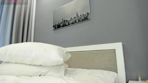 Snapshot of liavee chatting on 09-26-25, 04:05 Lia online show from 09-26-25, 04:05