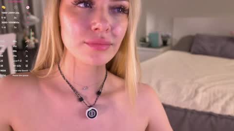 Elena online show from 11-30-25, 03:38