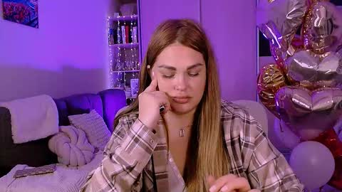 libra_mia online show from 10-24-25, 12:12