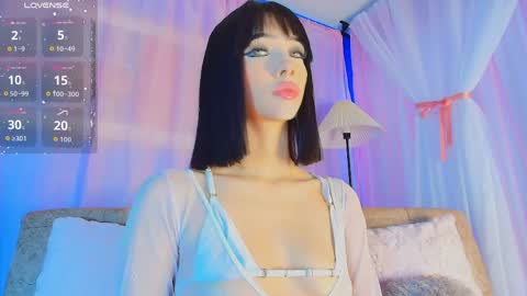 Valentina Hall online show from 04-05-26, 11:40