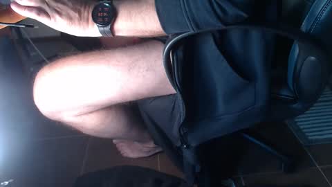 Snapshot of lickerxx46 chatting on 09-30-25, 01:27 lickerxx46 online show from 09-30-25, 01:27