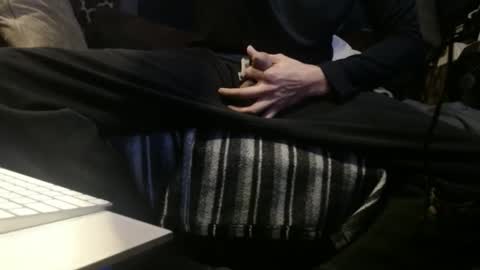 lickurlipz1 online show from 12-02-25, 08:52