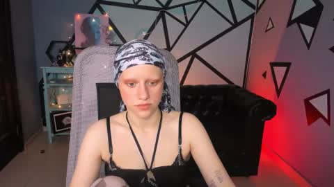 Hey My name is Lida online show from 07-07-26, 09:13