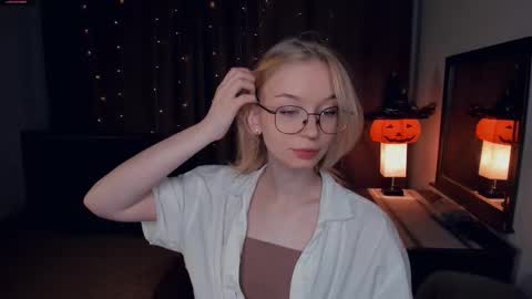 Ann online show from 10-29-25, 07:37