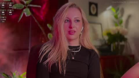 Snapshot of lierie chatting on 04-14-26, 11:00 its my birthday today so im offline but id be so happy if you felt like sending me a birthday love while im away online show from 04-14-26, 11:00