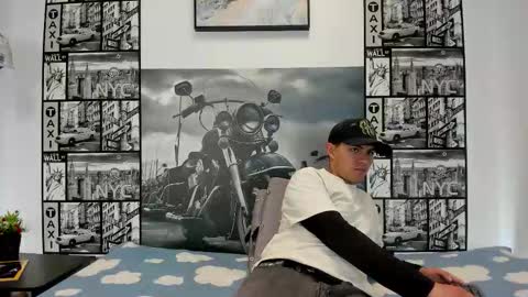 light_haze475096 online show from 10-22-25, 03:34