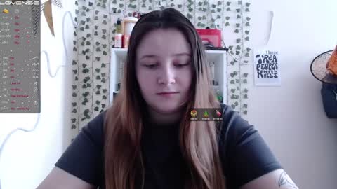 light_lunaa online show from 01-31-25, 04:25