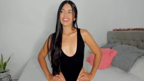 Snapshot of lightshine_ chatting on 06-17-26, 02:14 Maddie online show from 06-17-26, 02:14