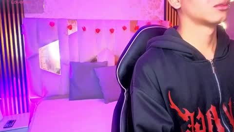 LIHIAN online show from 04-21-26, 12:00