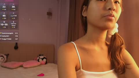 Lihn Pham online show from 04-15-26, 07:48